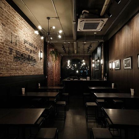 Ban Nongdouang Man Cave Hostel Vientiane מראה חיצוני תמונה